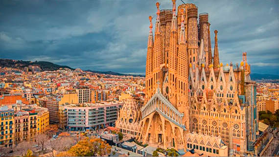 Sagrada Familia - Taxi desde Valencia a Barcelona